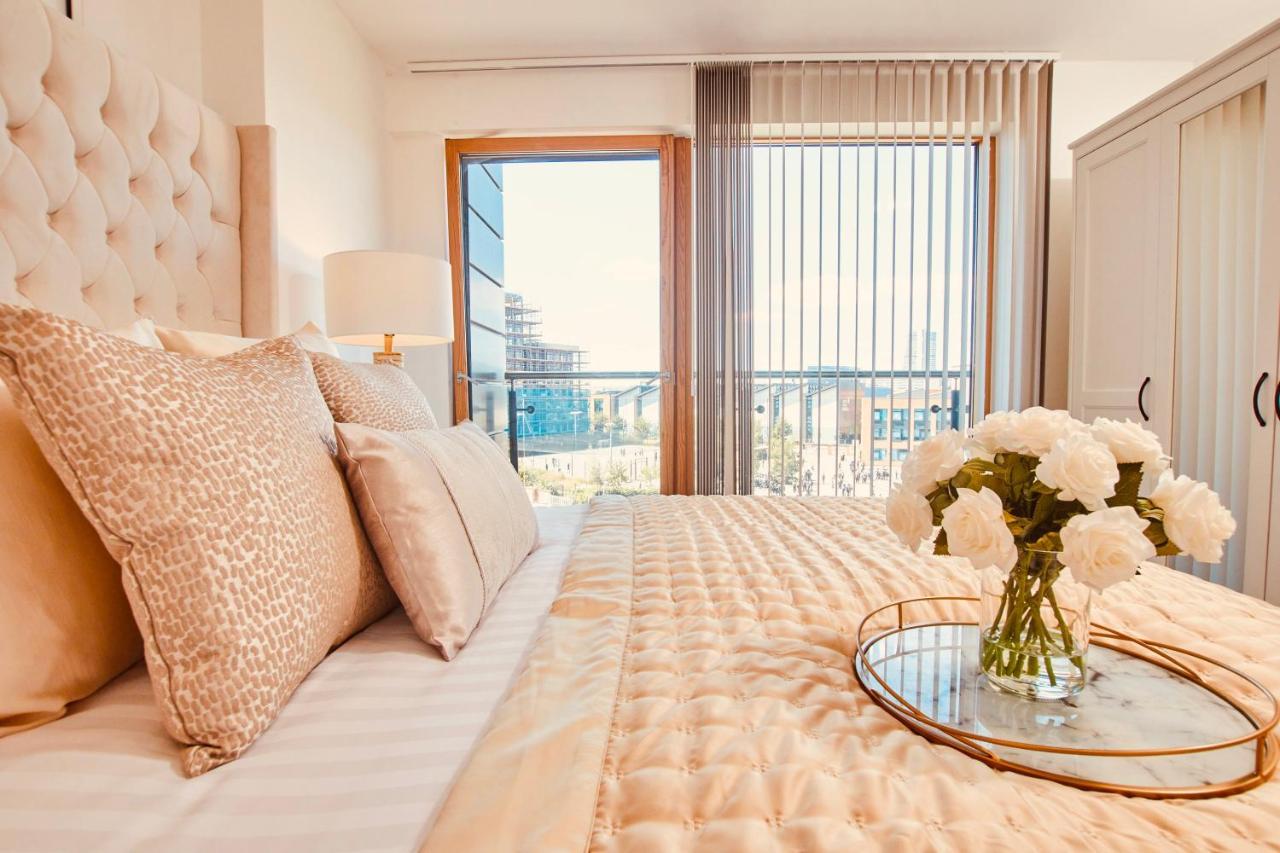 King Deluxe City Apt Large Balcony& Free Parking! Leeds  Buitenkant foto