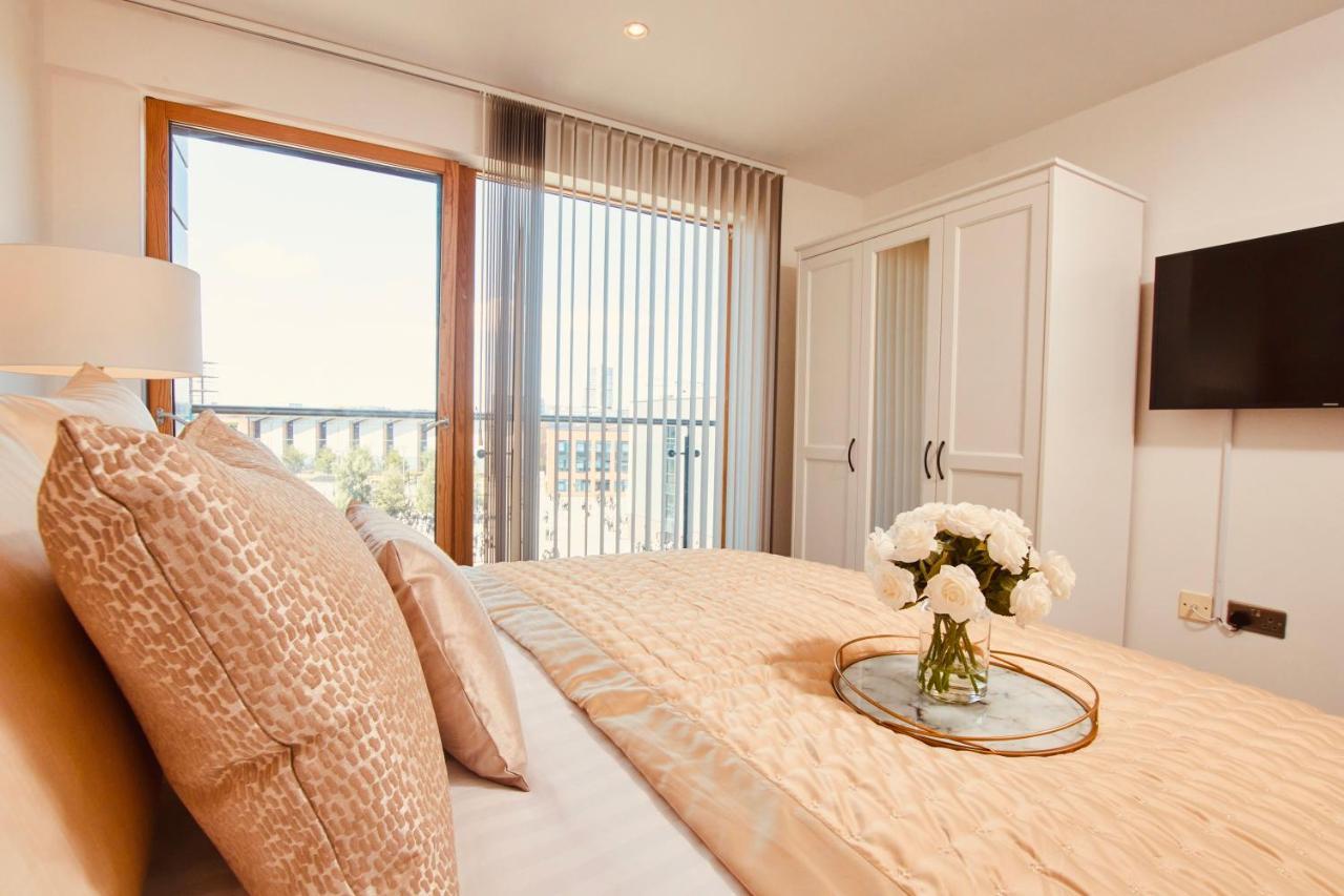 King Deluxe City Apt Large Balcony& Free Parking! Leeds  Buitenkant foto