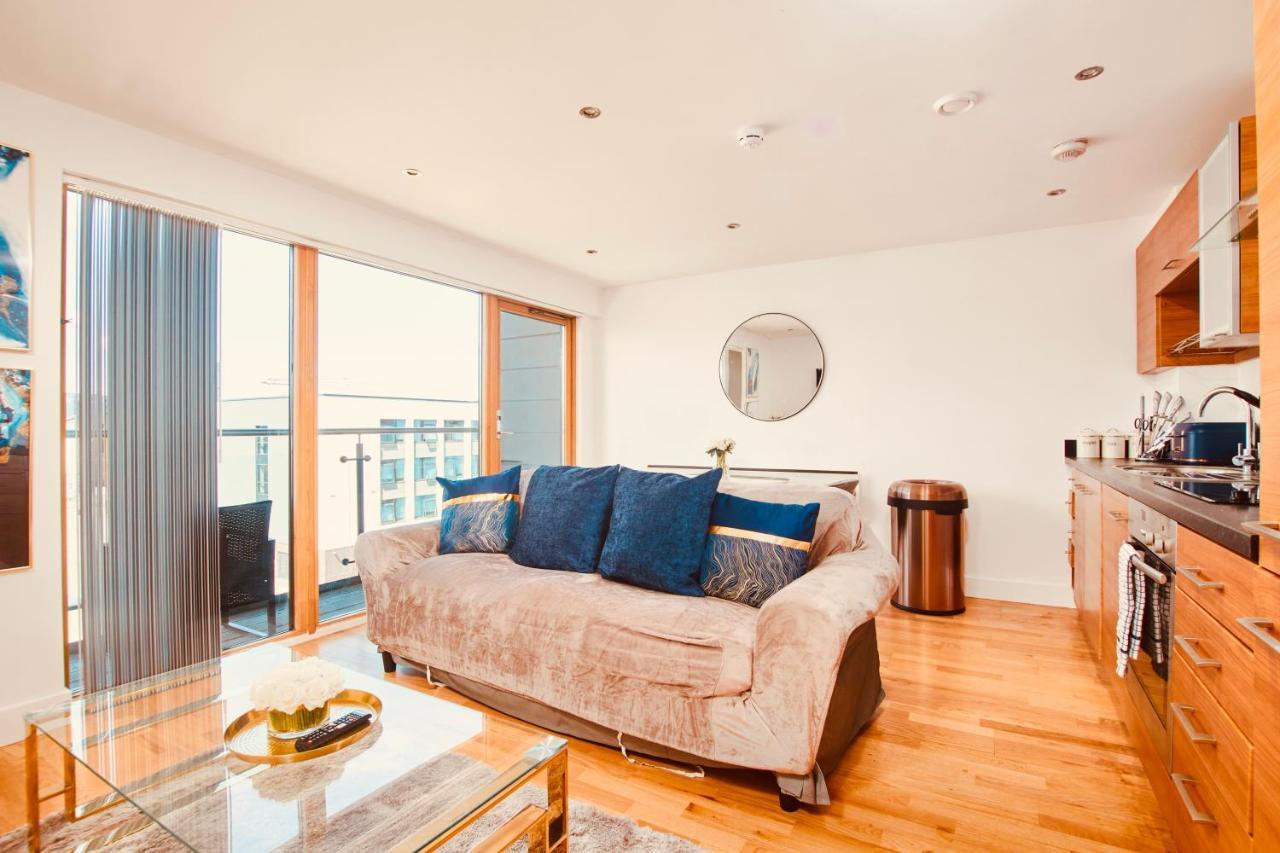 King Deluxe City Apt Large Balcony& Free Parking! Leeds  Buitenkant foto