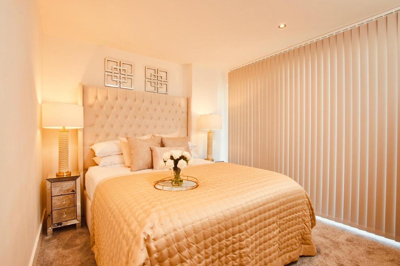 King Deluxe City Apt Large Balcony& Free Parking! Leeds  Buitenkant foto
