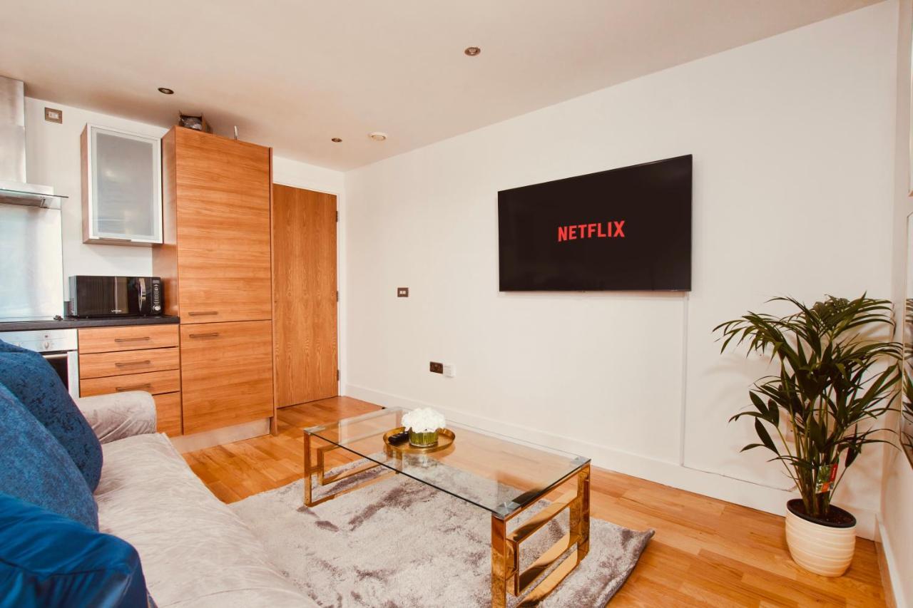 King Deluxe City Apt Large Balcony& Free Parking! Leeds  Buitenkant foto