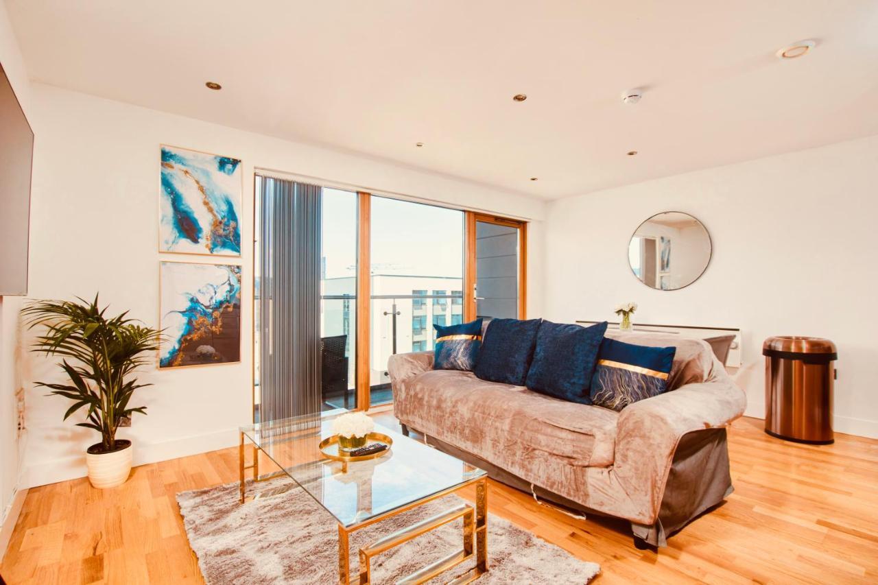 King Deluxe City Apt Large Balcony& Free Parking! Leeds  Buitenkant foto