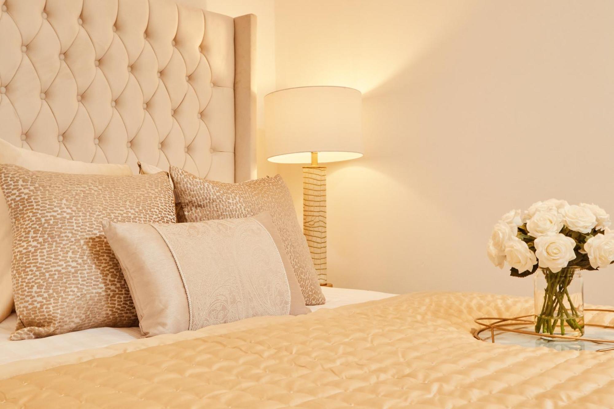King Deluxe City Apt Large Balcony& Free Parking! Leeds  Buitenkant foto